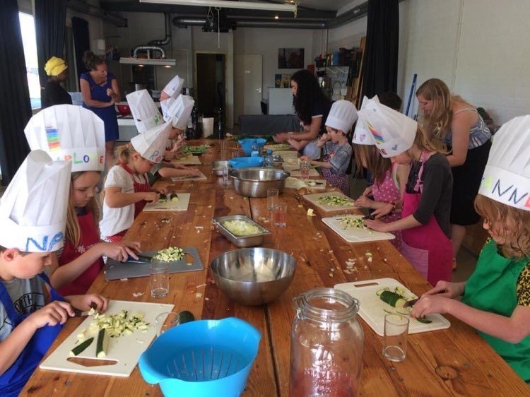 Cooking online children