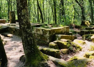 Follow-the-red-shoes-Hiking Etruscans
