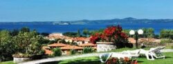 Vanuit de tuin prachtig uitzicht over het meer van Bolsena Vakantie bolsena huisje huren